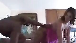 The wife agreed to sex without a plot for the sake of a large partner