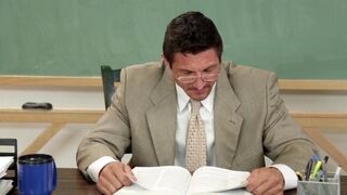 Student babe sucks teacher's dick to get a good mark