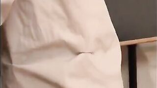 The student got a mark from the teacher with the help of pussy licking