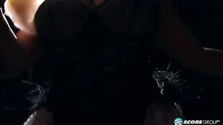 Big Tits Burlesque with BBW Liza Biggs in Pantyhose Eporn