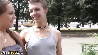 The guy made a neat tongue on two pretty babes