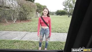 The model girl agreed to have sex for money in the car