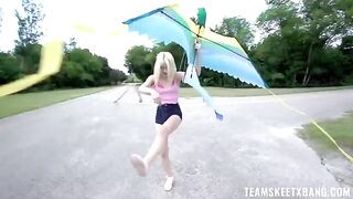 A girl cannot restrain her nymphomaniac urges on the nature backdrop