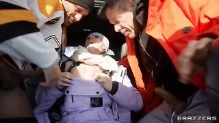A snow angel got her pussy hammered by two cocks in the car