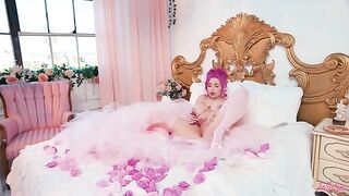 A girl with a beautiful body leads a glamorous lifestyle and fucks toys