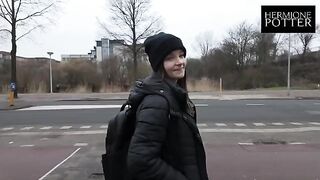 I picked up a cute girl on a walk and we went for sex