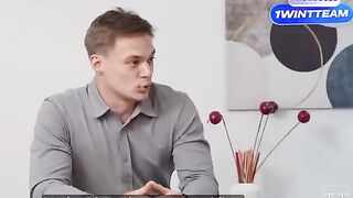 The meeting in the office became a wild tim team action