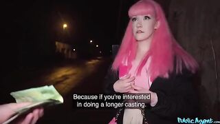 A man made a blowjob to an unfamiliar girl in her clothes