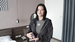 The girl was fucked before meeting with friends