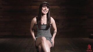 There's pleasure in binding, and this brunette agrees to play along