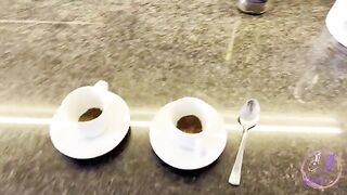 The hot mom showed what she can do in the kitchen, proving her skills