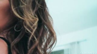 The girl has an anal goal, she wants to feel a huge dick