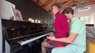 A hot Jewish stepmom gets her pussy hammered by a horny son in HD