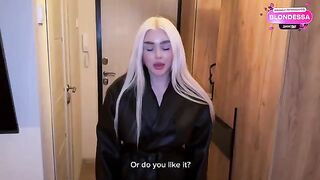A hot evenin’ starts with a blowjob and a passionate ride for a gorgeous Russian beauty