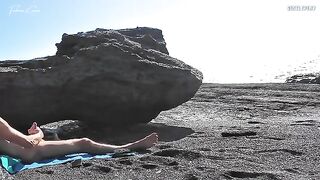 A girl removes her swimsuit and rubs herself while you masturbate