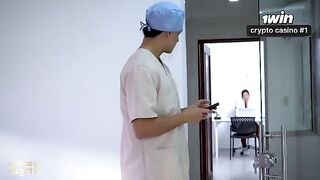 The doctor gave a prescription for sex to a patient in the toilet of the hospital
