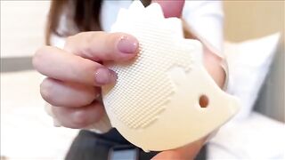 A Japanese woman’s tight pussy makes her lose track of time