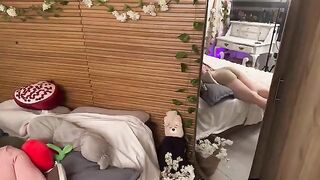 Girl seduces her friend’s boyfriend with her stunning big tits