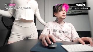 A girl rubs her pussy on the rubbing table and achieves orgasm