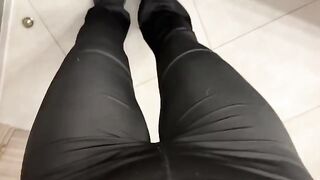 A girl was masturbating in the restaurant toilet, it’s her tradition