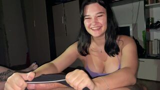 Girl agreed to blowjob during the game on the bet at the party