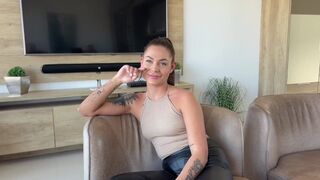 Casting of a young actress turned into a sex threesome with squirting